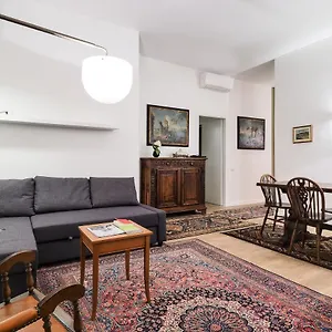 Apartamento Primopiano - Fargorida, Milán