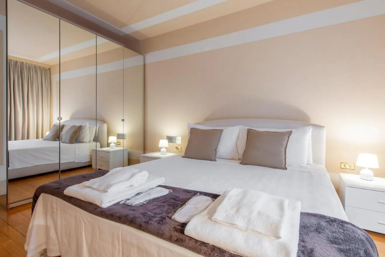 Milan Royal Suites - Centro Duomo