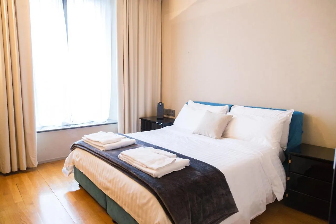 Milan Royal Suites - Centro Duomo Apartment