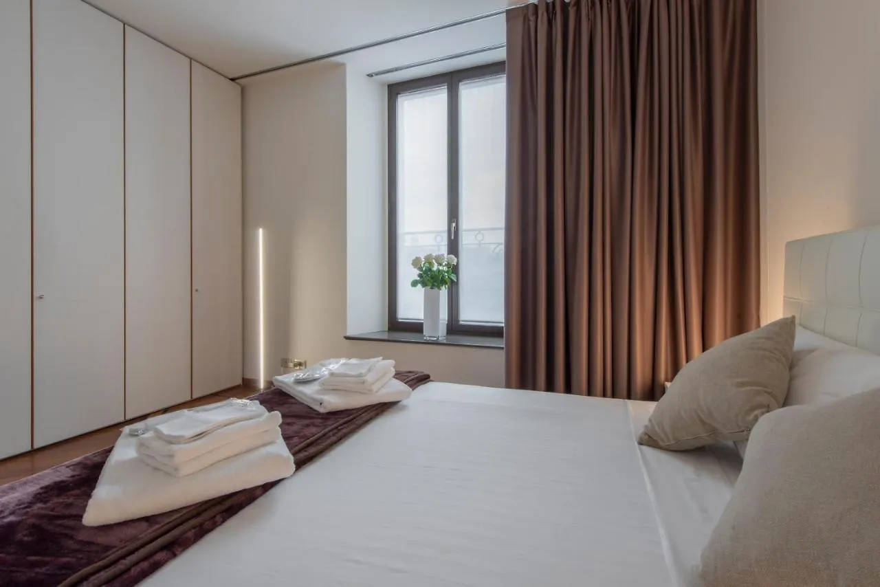 Milan Royal Suites - Centro Duomo